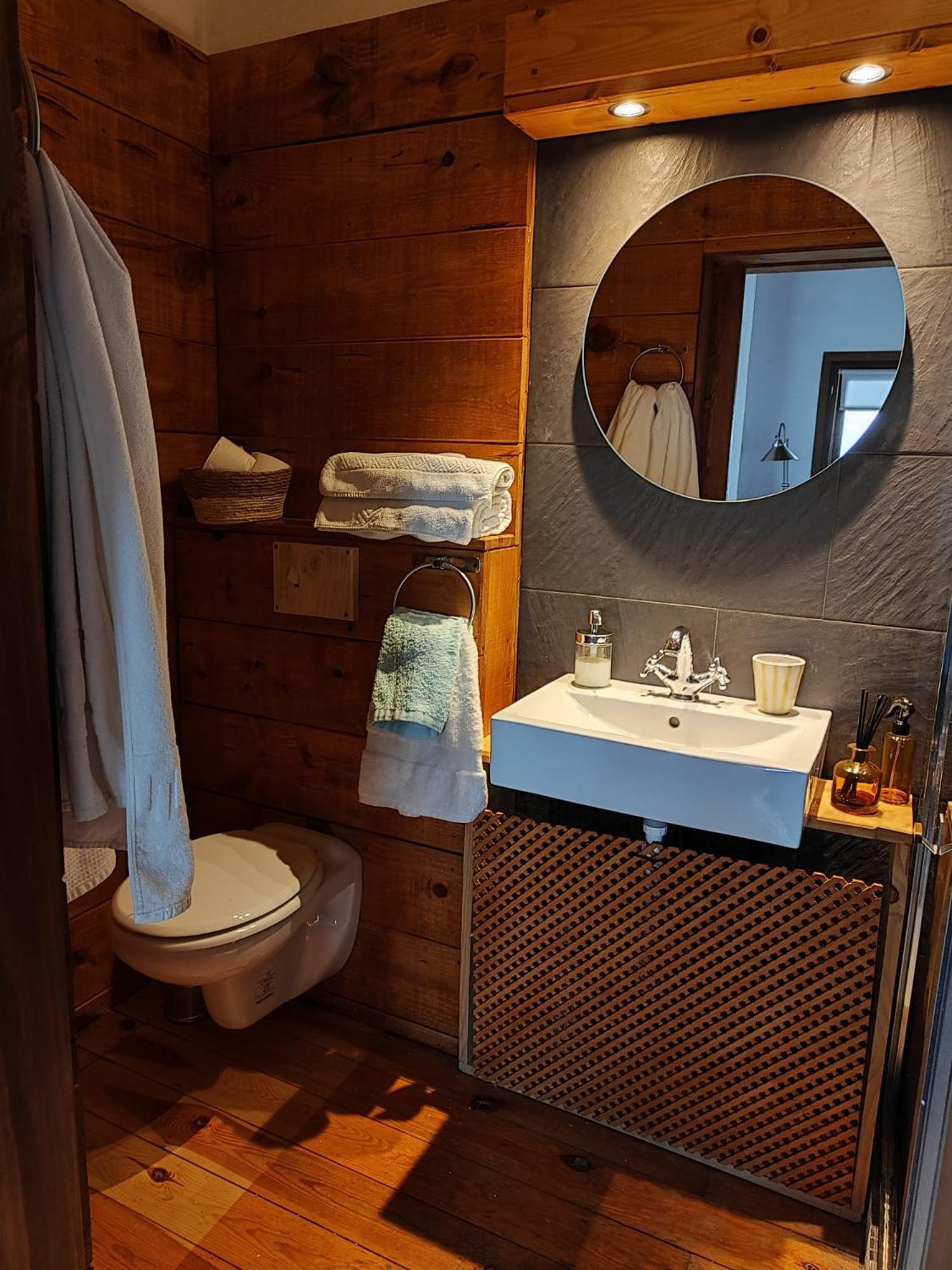 Refugio Del Aguila "Casa Diaman" Guest House Гехар-Сиера Екстериор снимка