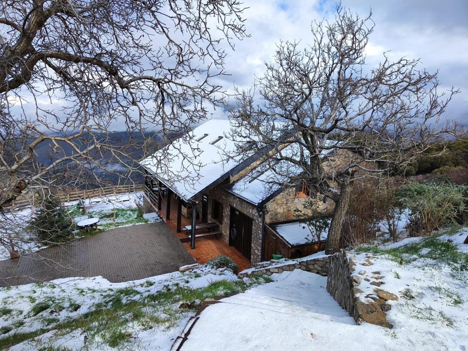 Refugio Del Aguila "Casa Diaman" Guest House Гехар-Сиера Екстериор снимка